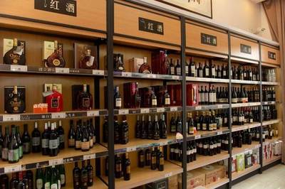 豪爽丨華致名酒庫即將開業，500瓶進口紅酒免費送！這家店要被常平人搬空了！